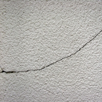 Curved fissures
